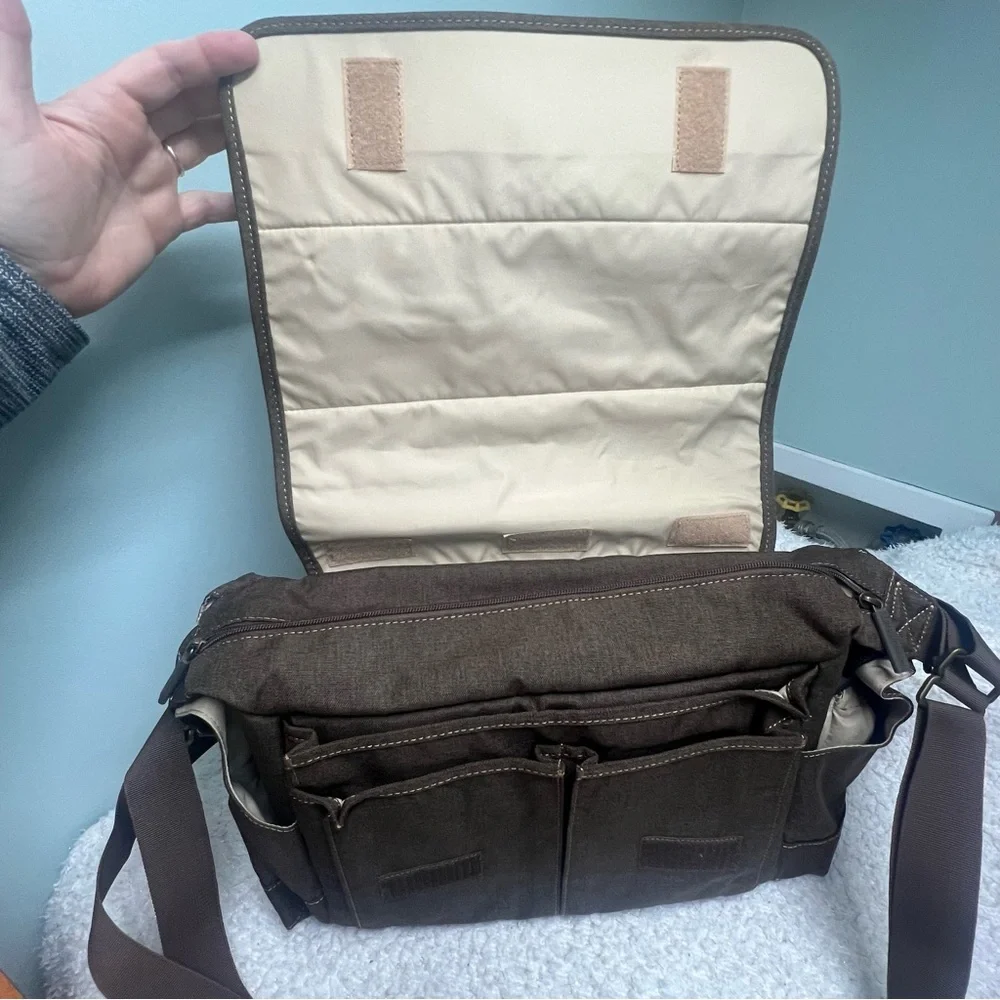 Camera Bag Promaster Cityscape 140 Courier Bag Lens BRAND NWT Hazelnut Brown